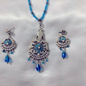NWOT Necklace & Earrings Set